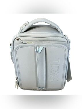 Titan by Arctic Zone High-Performance Insulated Grey Lunch Bag w Shoulder Strap